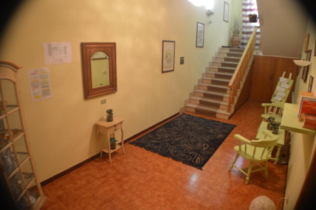 Hotel Il Poggetto Castellina Marittima Buitenkant foto